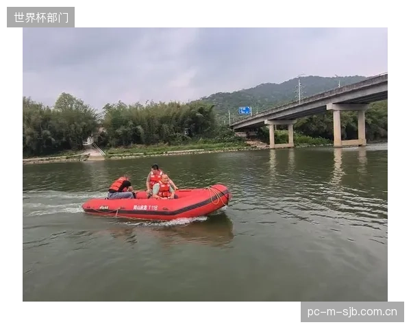 北京市游泳场所依据DB11-T1218-2019地方标准，引入可实现角速度差速纠偏的无人救援设备，确保对溺水人员的响应压缩至“黄金4分钟”以内